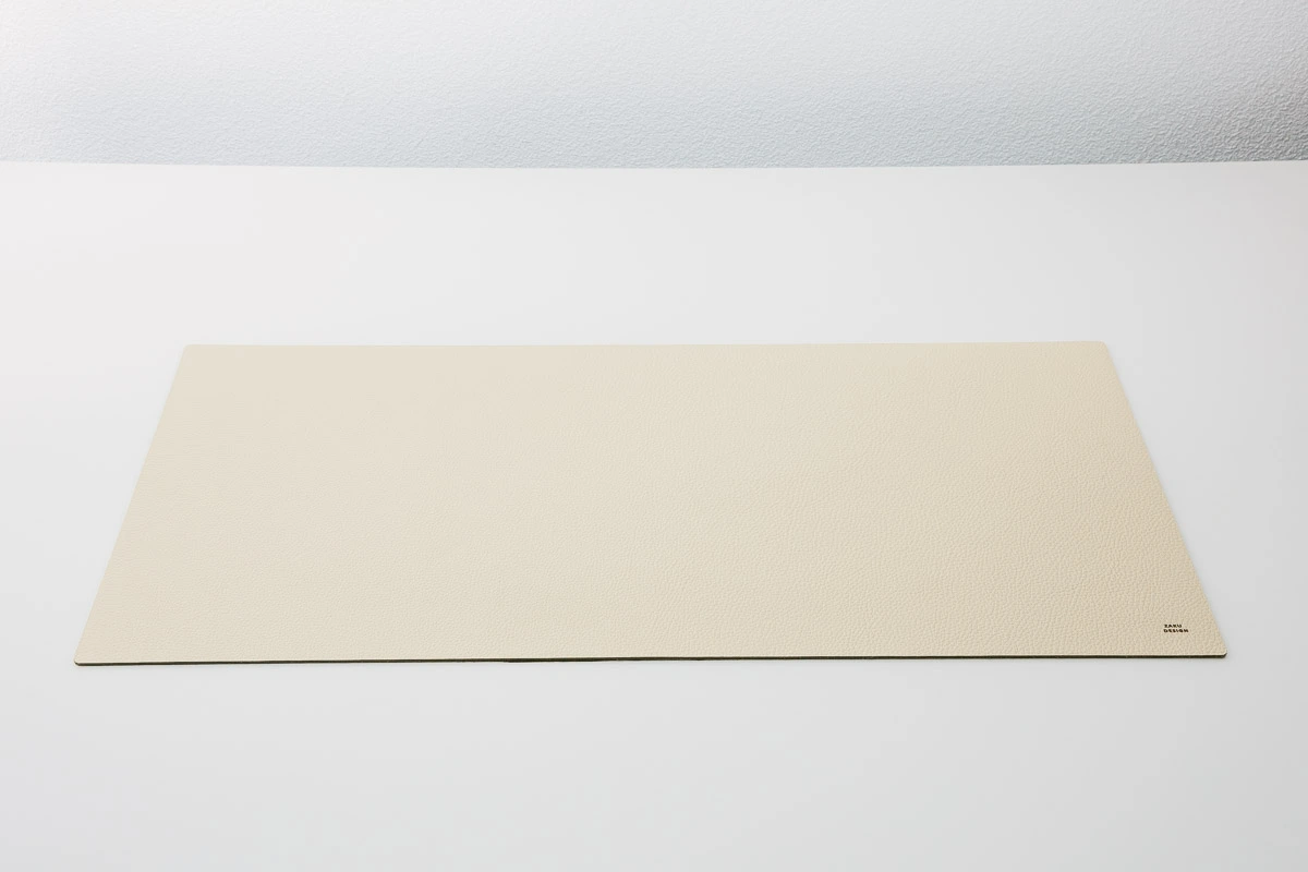 ZAKU-Design-Lederauflagen USM haller Systemmöbel
